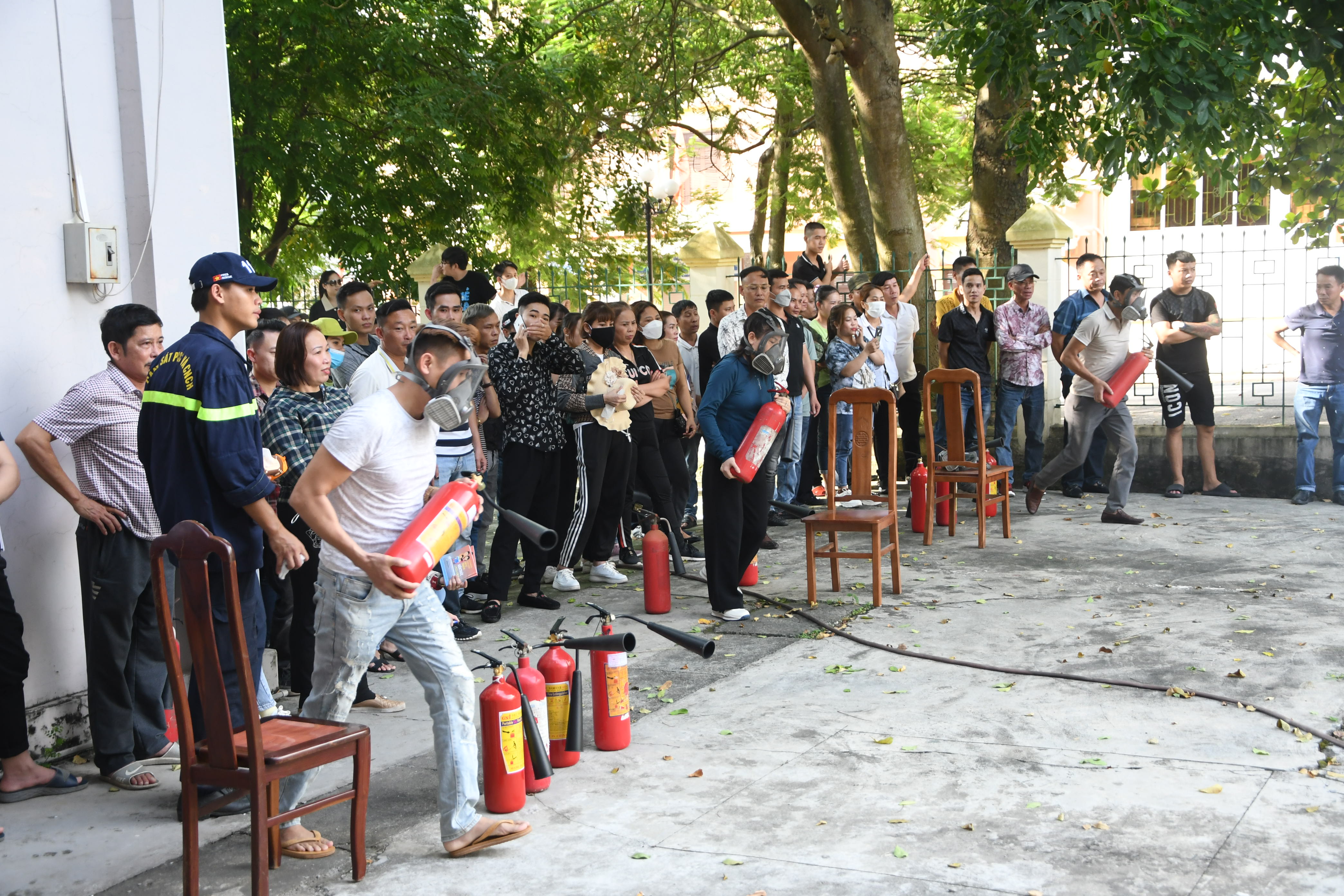 Công an huyện Thủy Nguyên: Tập huấn PCCC cho trên 100 cơ sở kinh doanh karaoke và cơ sở lưu trú